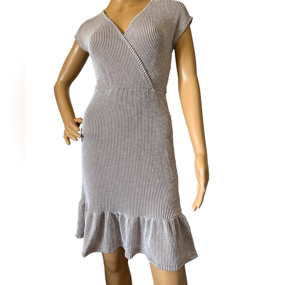 Caution To The Wind Dress Gray Sleeveless - Picture 2 of 9